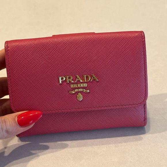 Prada wallet in petunia pink - Picture 4 of 9